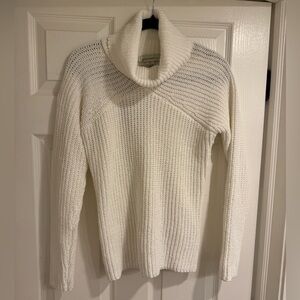 NWT Generation K White Ribbed Turtleneck Sweater Size M